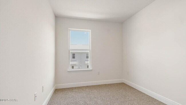 Building Photo - 459 Melrose Wy