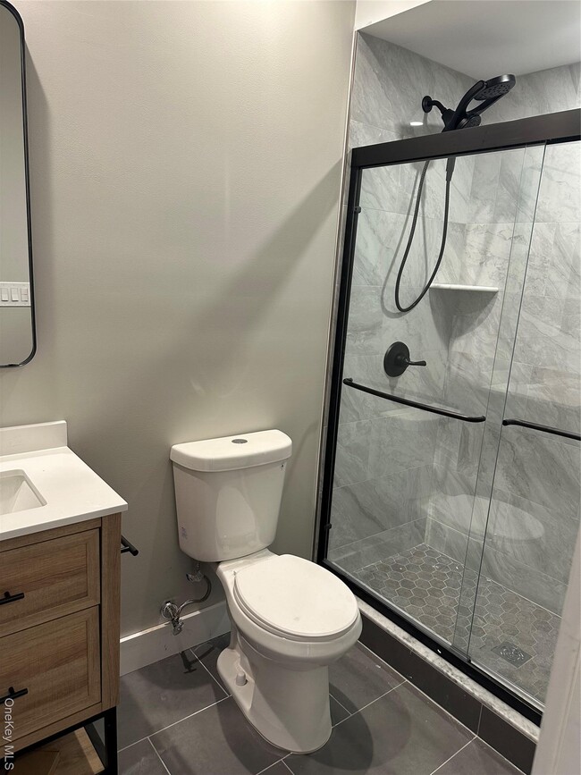 Building Photo - 17 Lee Ave