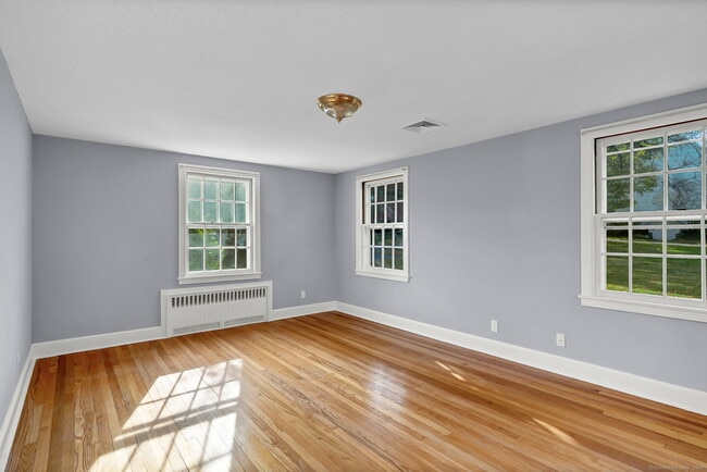 Building Photo - 69 Westledge Rd