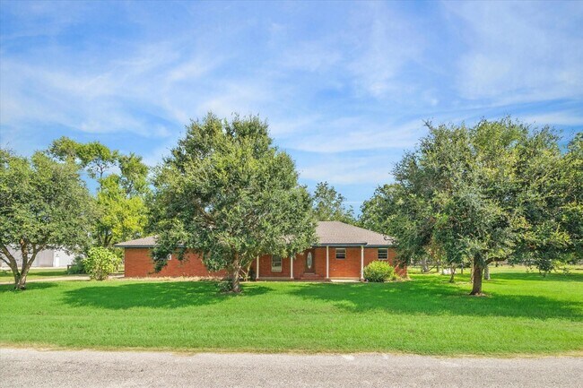 Building Photo - 111 Chadwick Rd