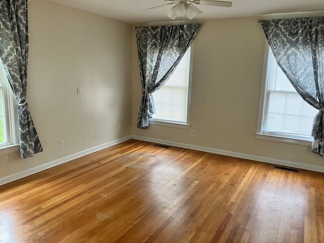 Building Photo - 2766 County Rd 1128