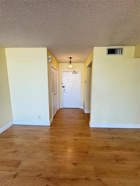 Building Photo - 5200 N Ocean Blvd
