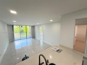 Building Photo - 9460 Tangerine Pl