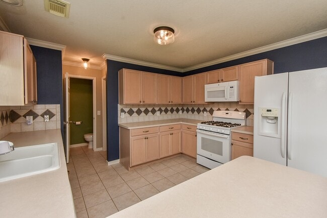 Building Photo - 11911 Brantley Haven Dr