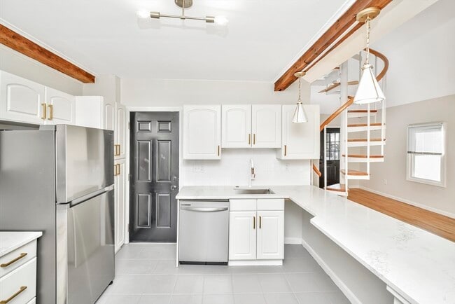 Building Photo - 21 Park St