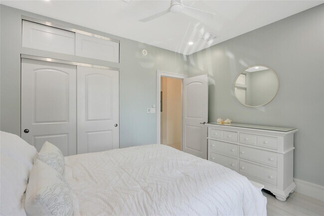 Building Photo - 1575 S Ocean Ln