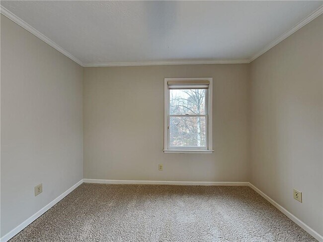 Building Photo - 4856 Hawk Pl NE