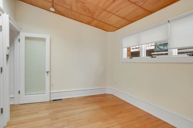 Building Photo - 1631 16th St NW