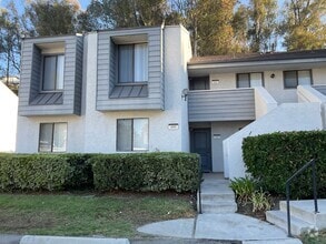 Building Photo - ranchview490