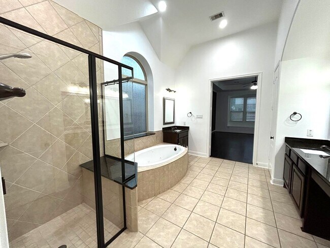 Building Photo - 17423 Hanoverian Dr