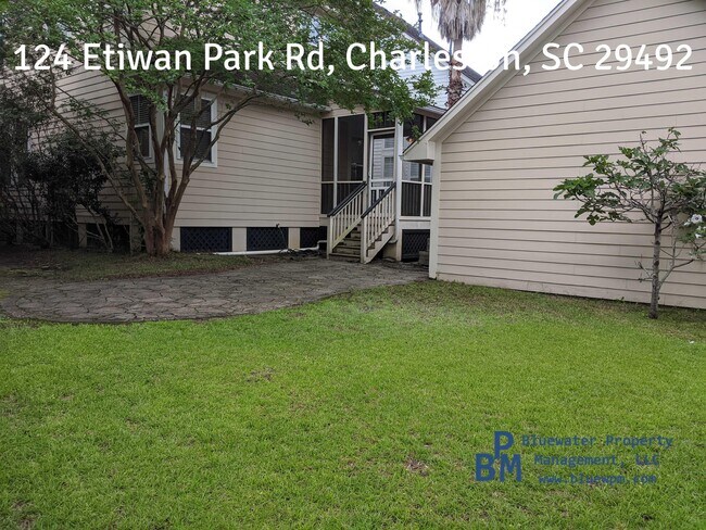 Building Photo - 124 Etiwan Park St