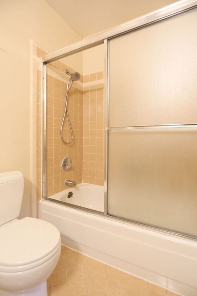 Building Photo - 7221 Geary Blvd