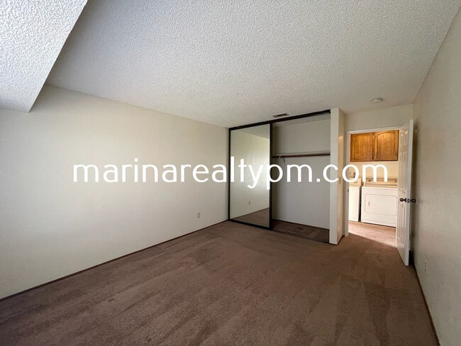 Building Photo - 2 bed 2 bath single family home in established neighborhood in City of Suisun