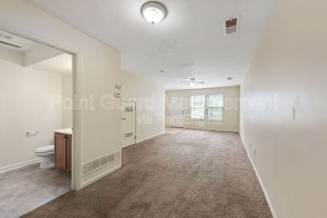 Building Photo - 955 Leroy St