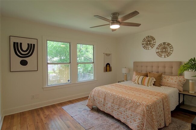 Building Photo - 1505 Karen Ave