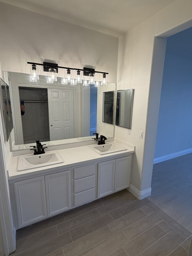 Building Photo - 202 Waterton Lakes Ave