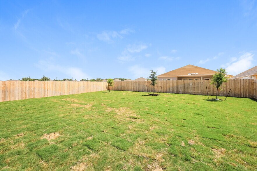 Building Photo - 15056 Nettleton Ml