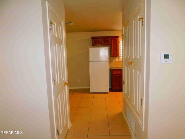 Building Photo - 10021 Railroad Dr