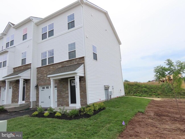 Building Photo - 3074 Martha Wy