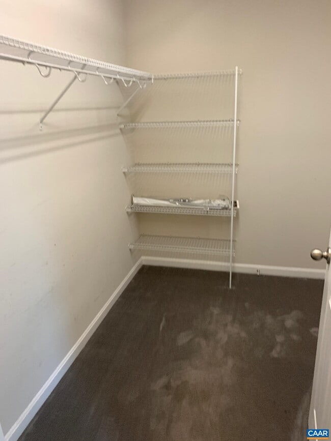 Building Photo - 7136 Venable Rd