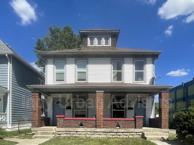 Building Photo - 1553 Barth Ave