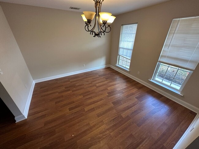 Building Photo - 1613 Hucknall Pl