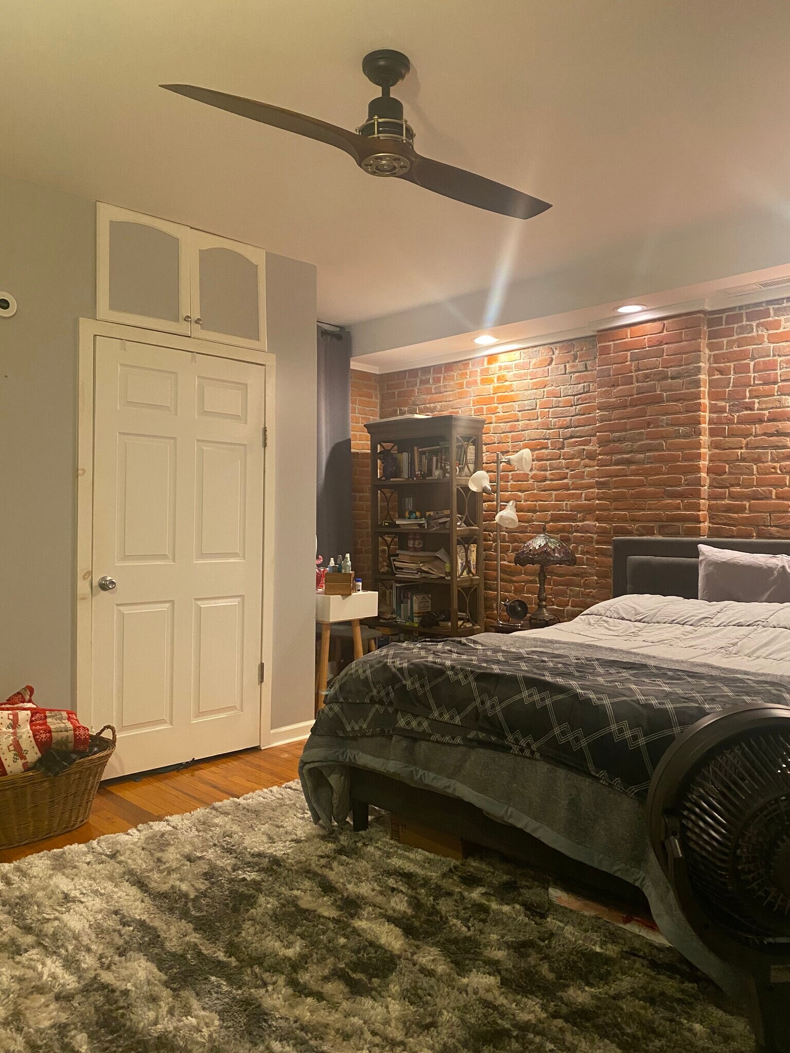 Building Photo - 829 N Salina St