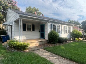 Building Photo - 205/207 WATER STREET