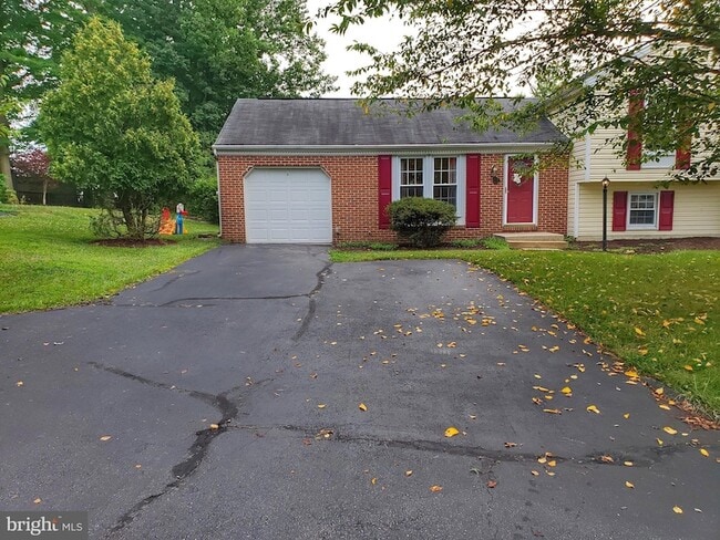 Building Photo - 7109 Upper Mills Cir