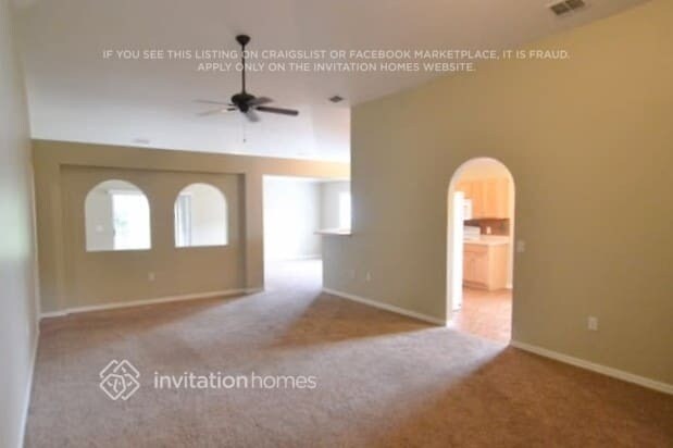 Building Photo - 992 Vanderbilt Dr