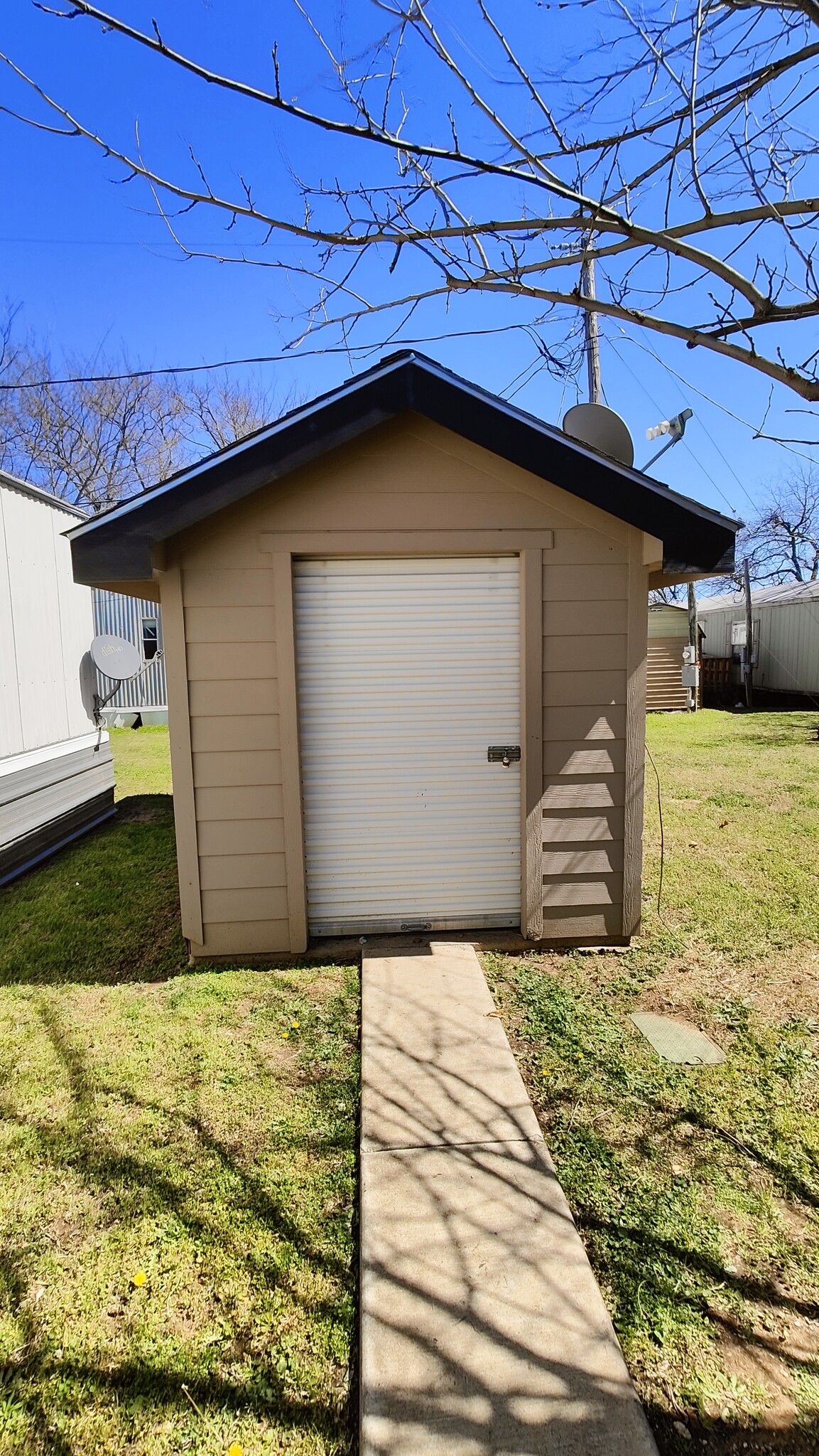 OPTIONAL Storage bldg. $75/ mo fee. - 7905 Harwell St