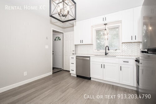 Building Photo - 940 S 57th St
