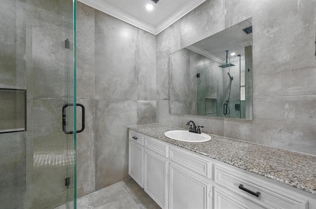 Building Photo - 660 Springhill Dr