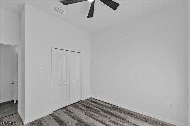 Building Photo - 603 Hawthorne Ave S