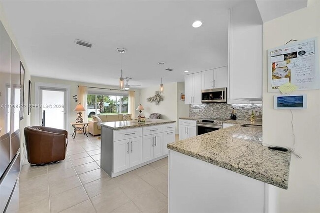 Building Photo - 232 SW 13th St