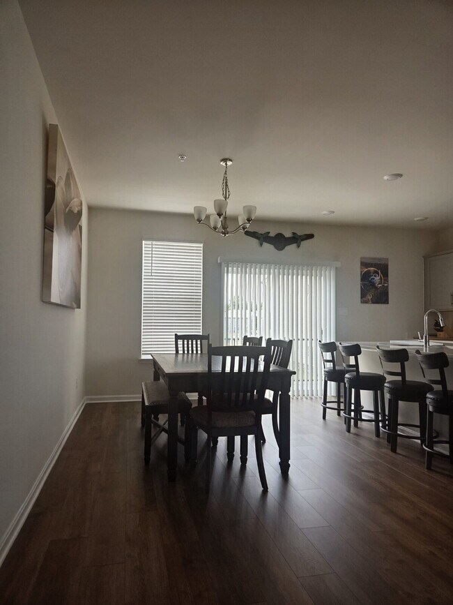 Building Photo - "Experience Modern Comfort: Mostly Furnished 3-Bed, 3.5-Bath Townhouse in Renn Quarter"