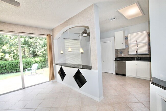 Building Photo - Oviedo - 3 Bedroom, 2 Bathroom - $2,345.00