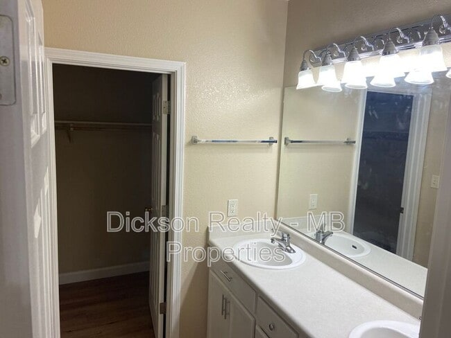 Building Photo - 7105 Banbury Ct