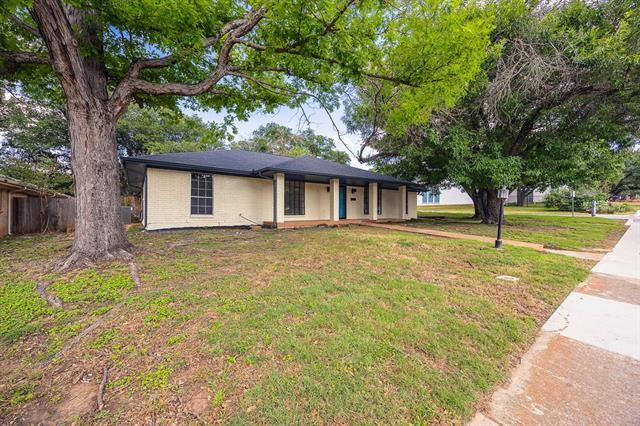 Building Photo - 6509 S Hulen St
