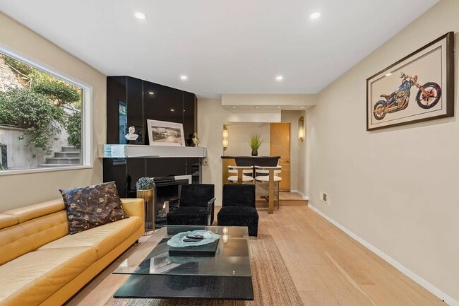 Building Photo - 9213 Warbler Way