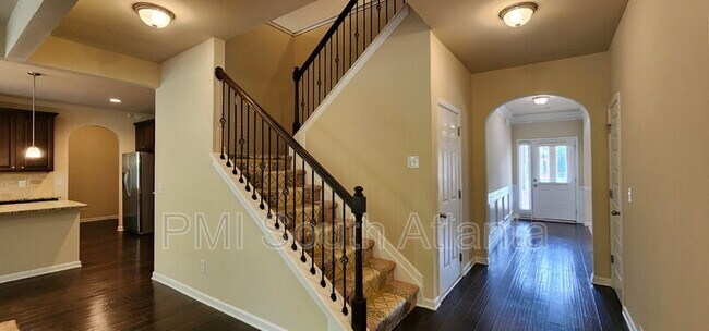 Building Photo - 525 Twelve Oaks Dr