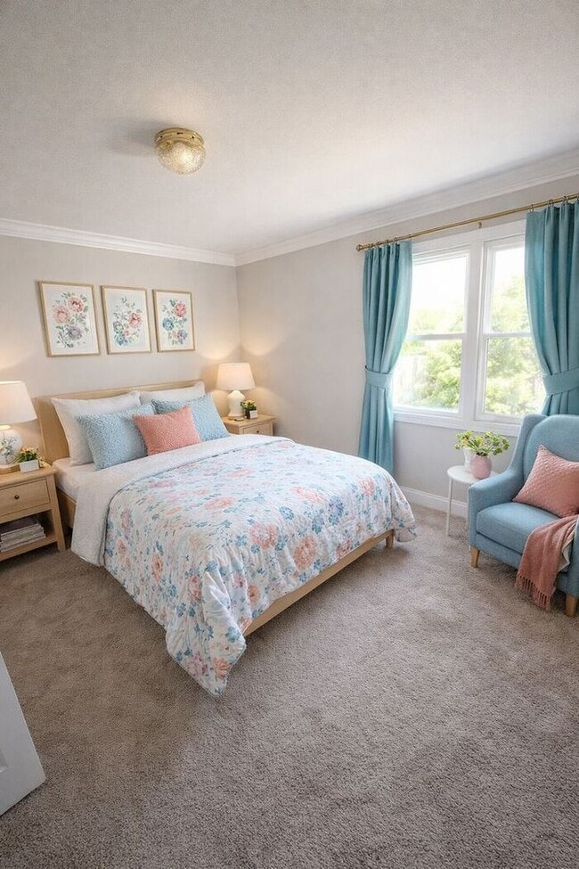 Building Photo - !! $500 OFF 2nds  MONTH'S RENT!!! Charming 3BR 2BA Home w/ Updated Kitchen + Large Front and Back...