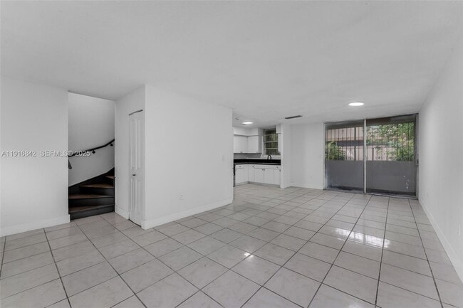 Building Photo - 6011 SW 69th St