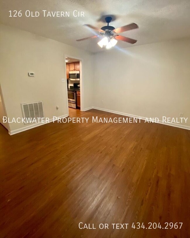 Building Photo - 126 Old Tavern Cir