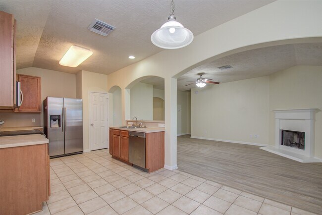 Building Photo - 14903 Lanai Dr