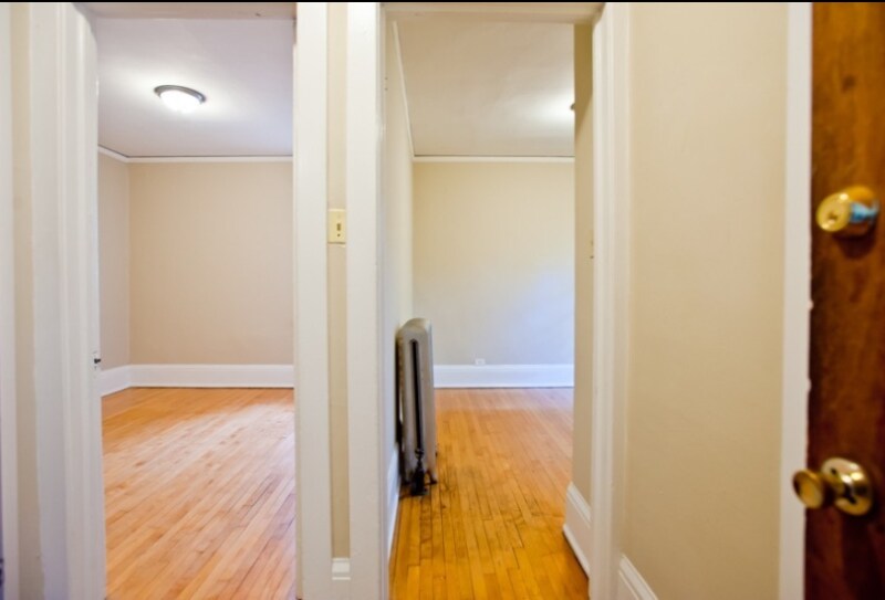 Building Photo - 3000 N Oakland Ave