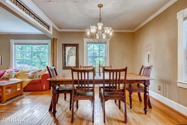 Building Photo - 1038 S Candler St