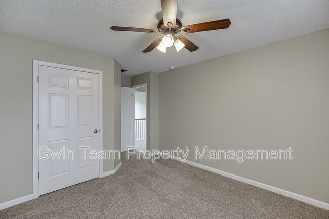 Building Photo - 305 Leatherman Ct