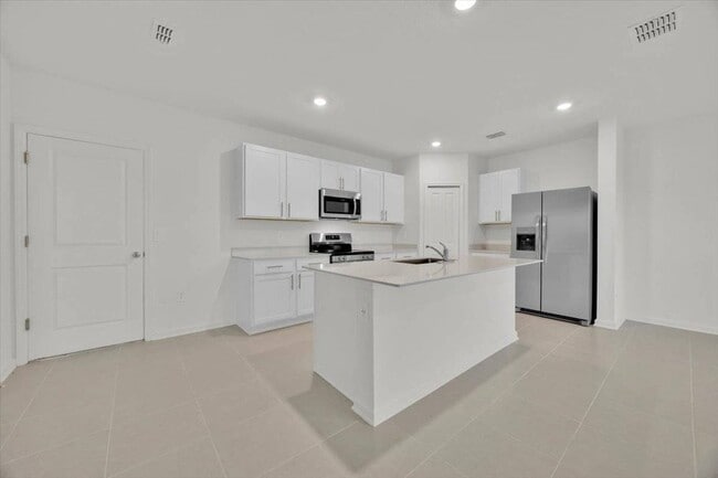 Building Photo - 3511 Kimbrough Dr