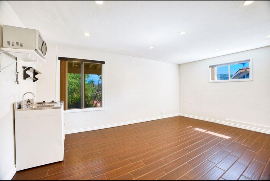 Building Photo - 15408 Vista Vicente Dr